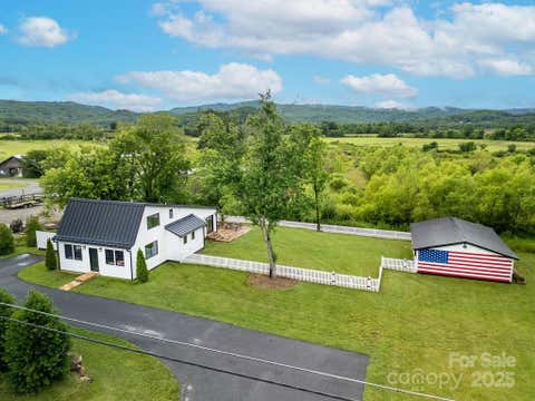 Photo for 668 Old Hendersonville Highway