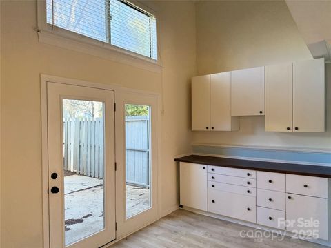 6130 Heathstone Lane Charlotte NC 28210