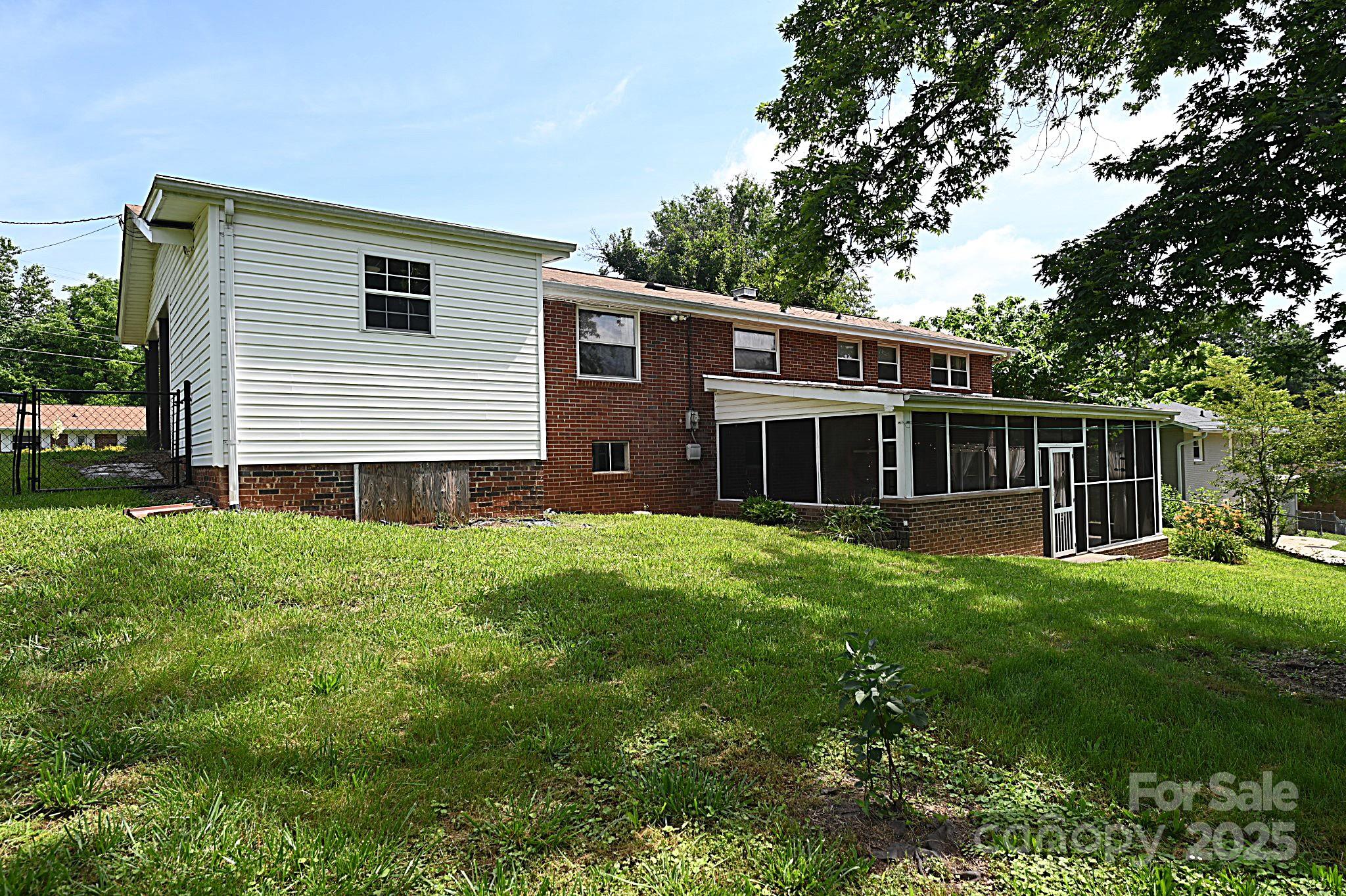 Hill N Dale - Residential