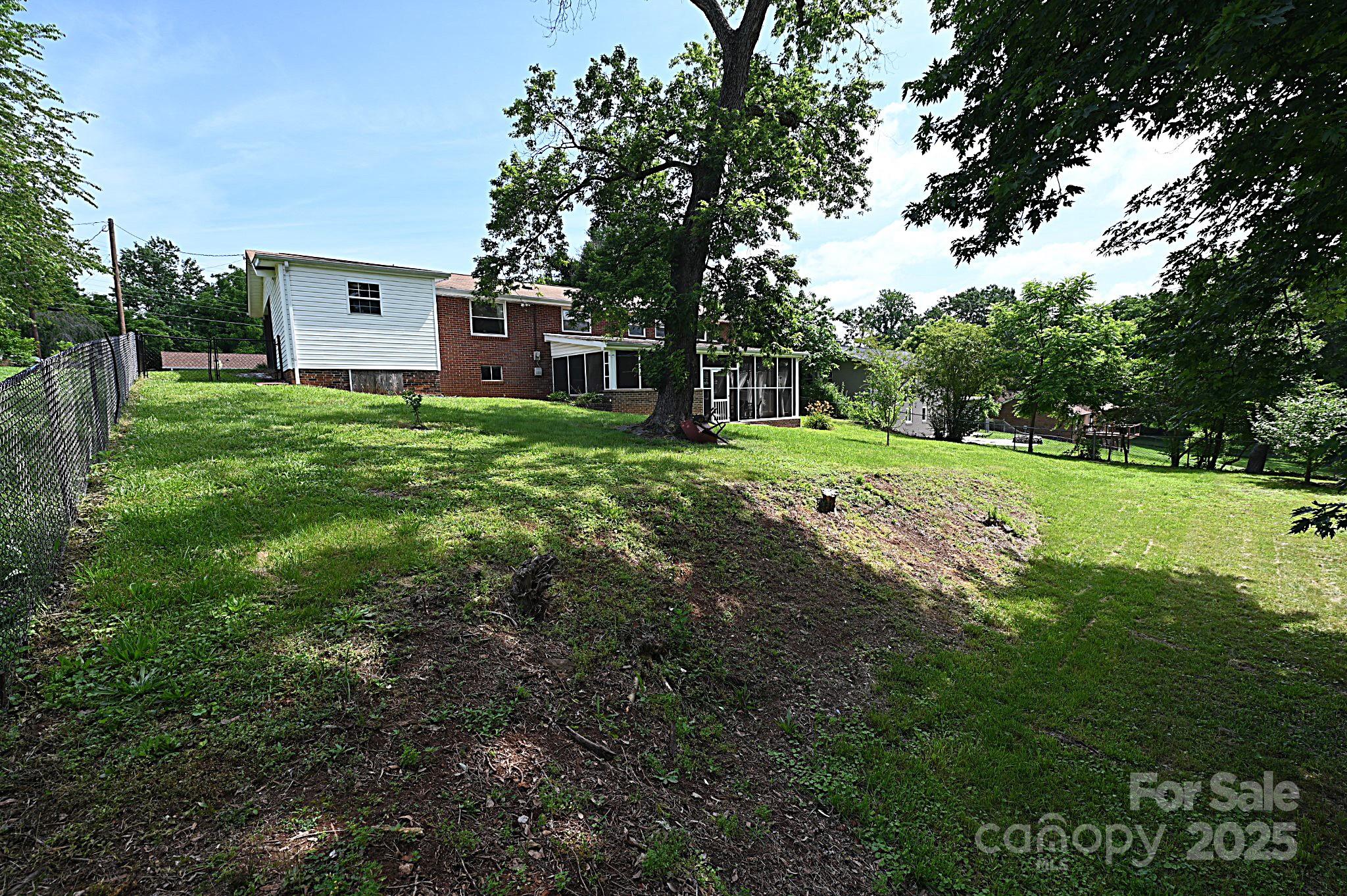 Hill N Dale - Residential