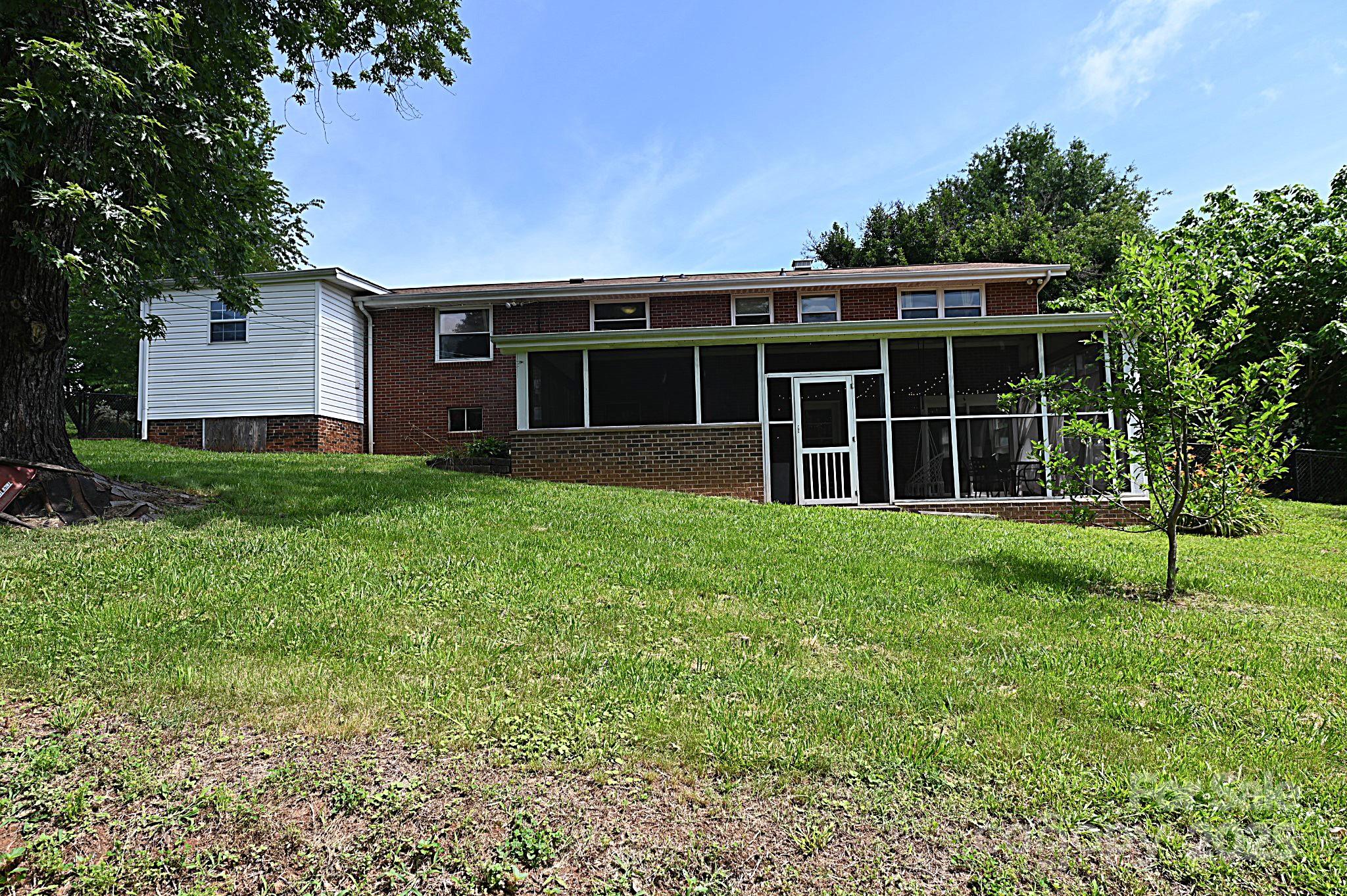 Hill N Dale - Residential