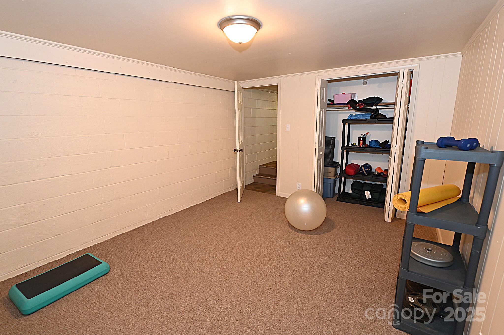 Hill N Dale - Residential