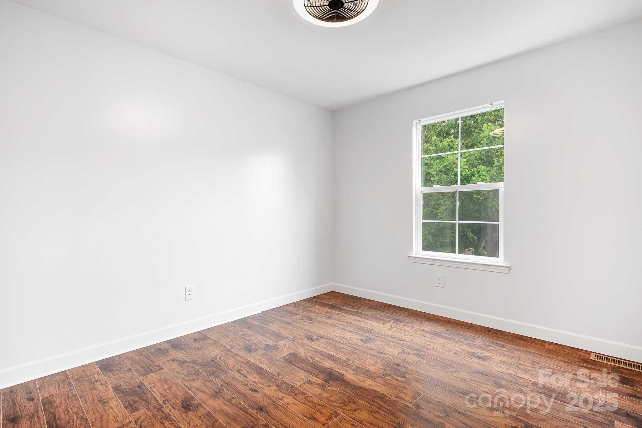 Lincoln Forest - Residential