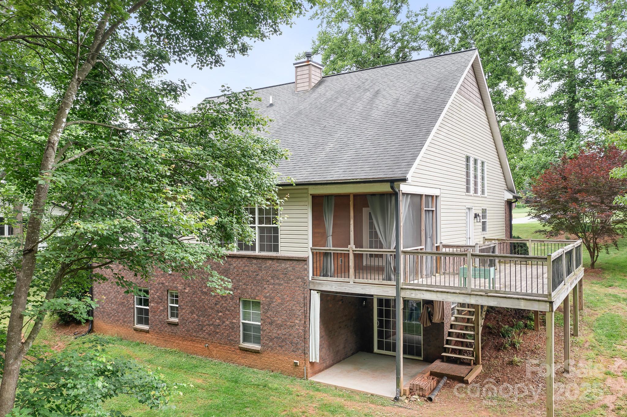 Lincoln Forest - Residential