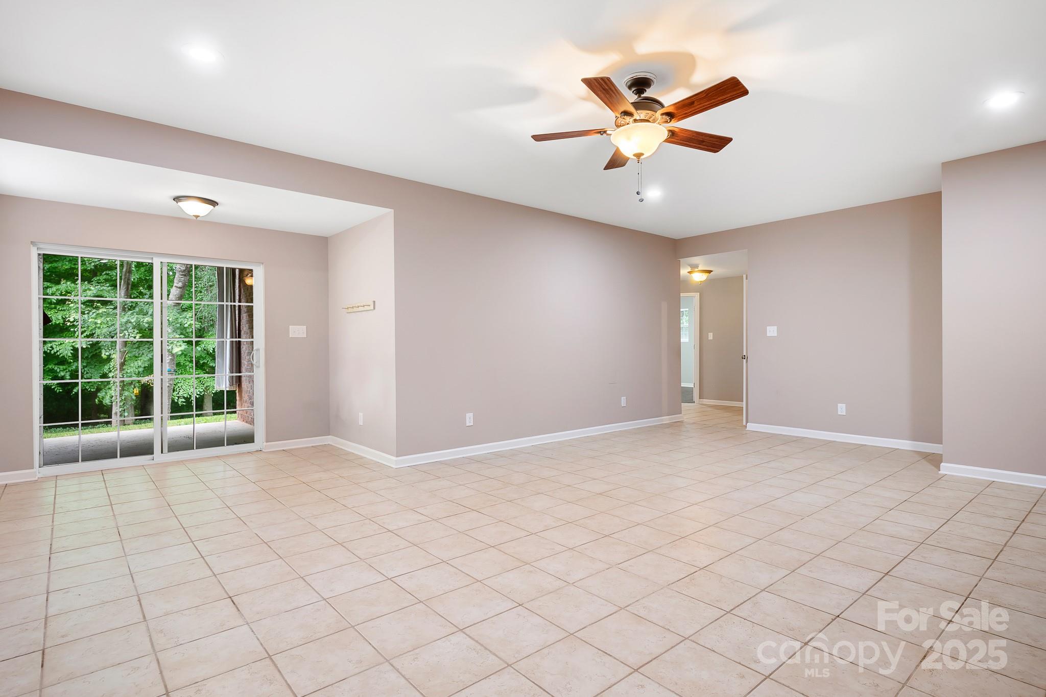 Lincoln Forest - Residential