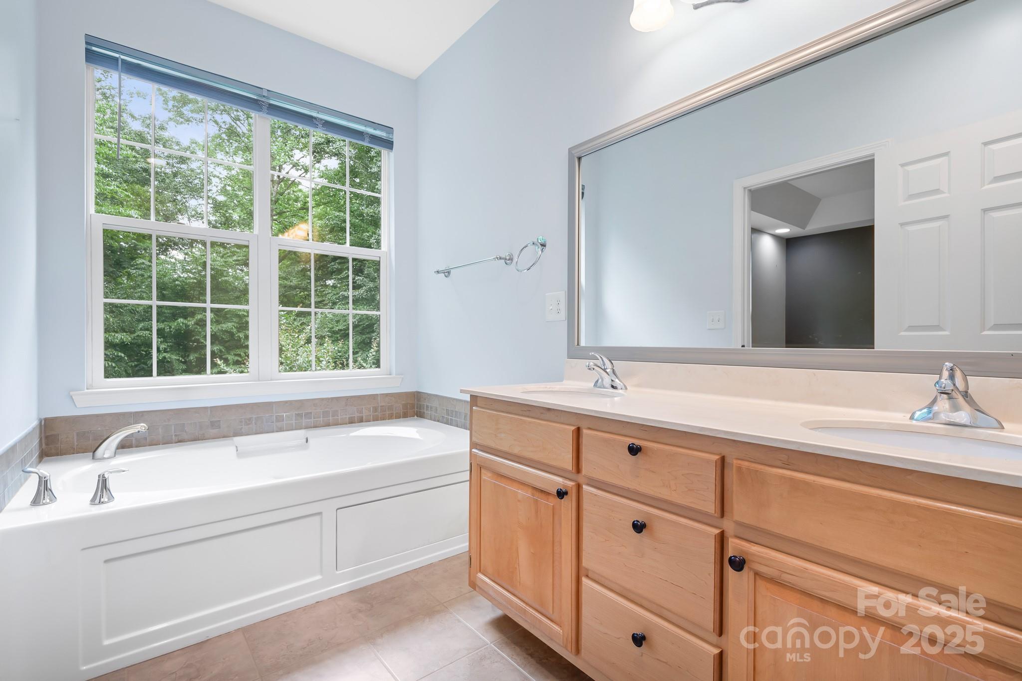 Lincoln Forest - Residential