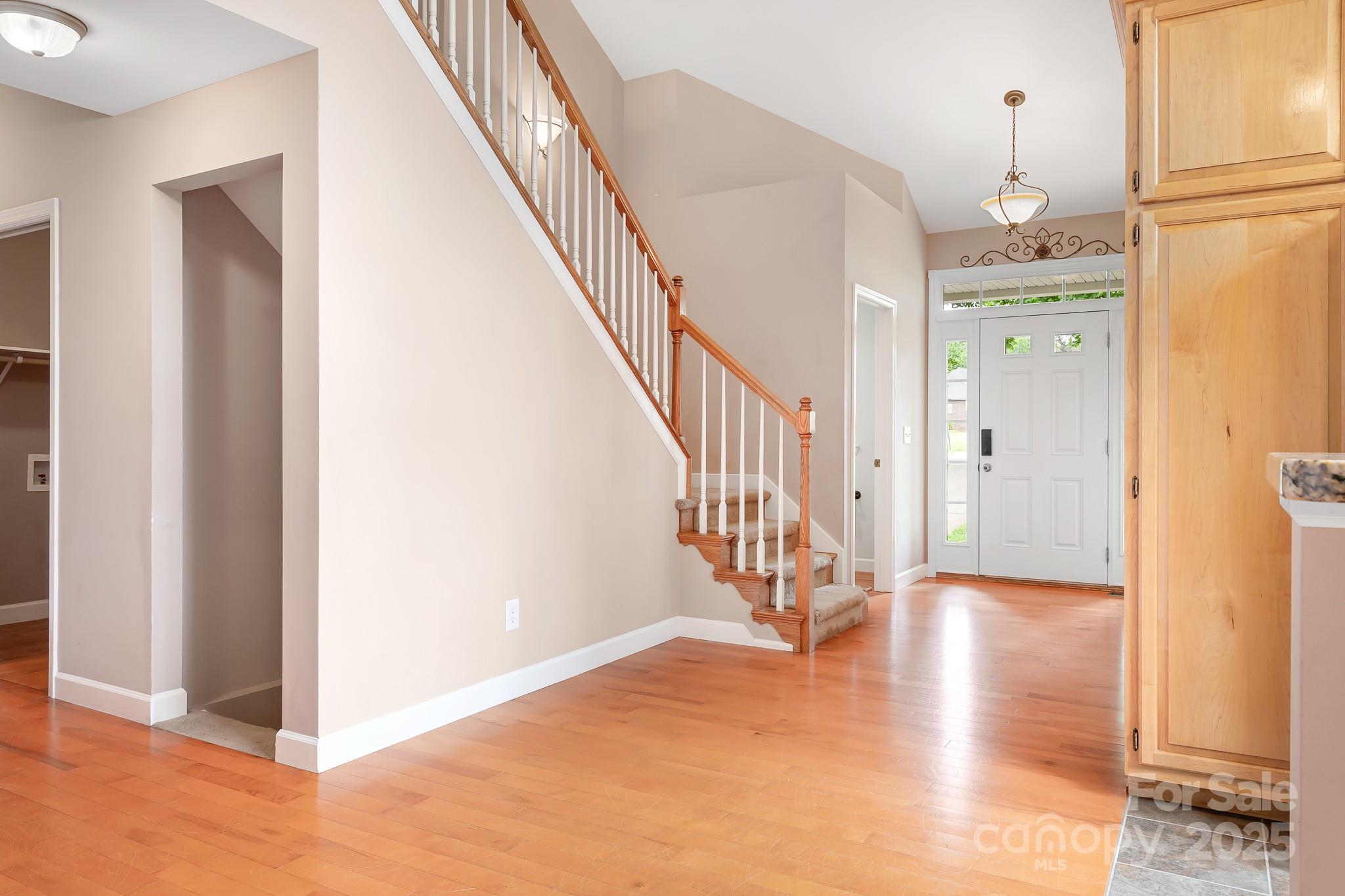 2695 Queens Road