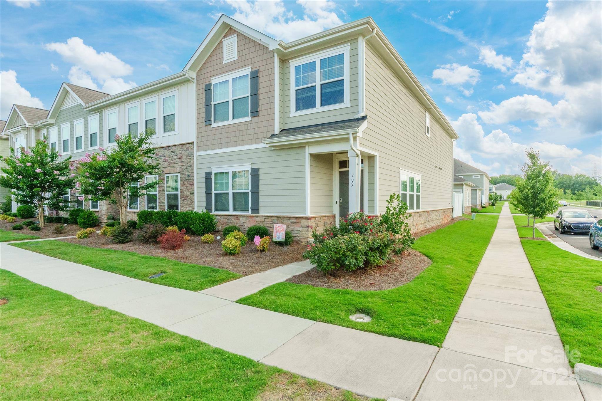 705 Sagecroft Lane