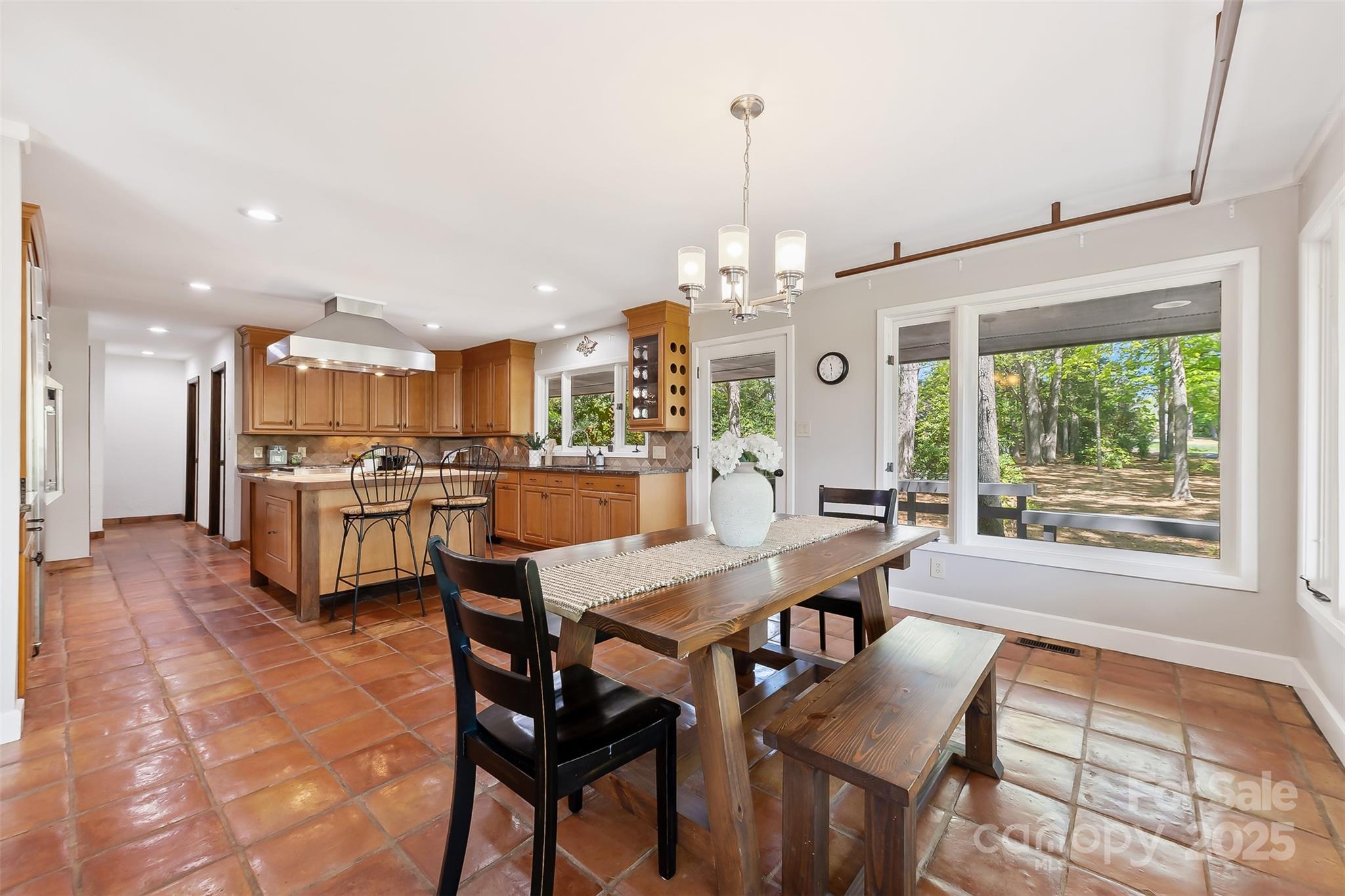 21 Hollyberry Woods