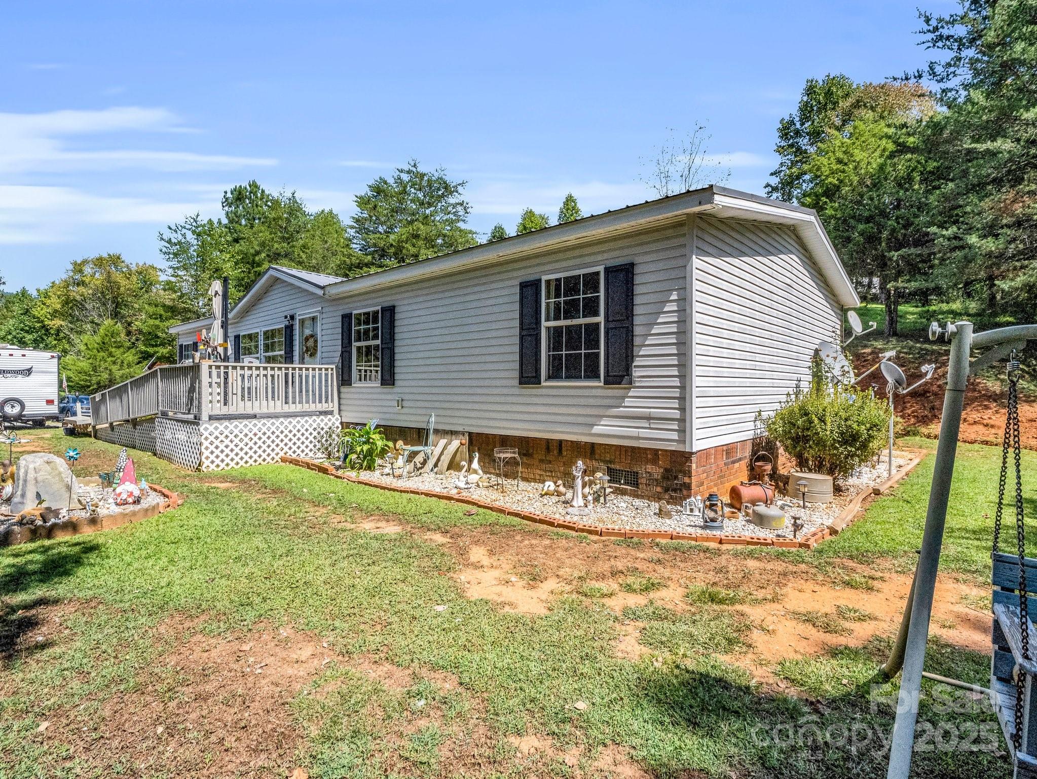 282 Reagan Lane