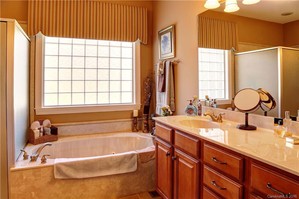 Holland Springs - Residential