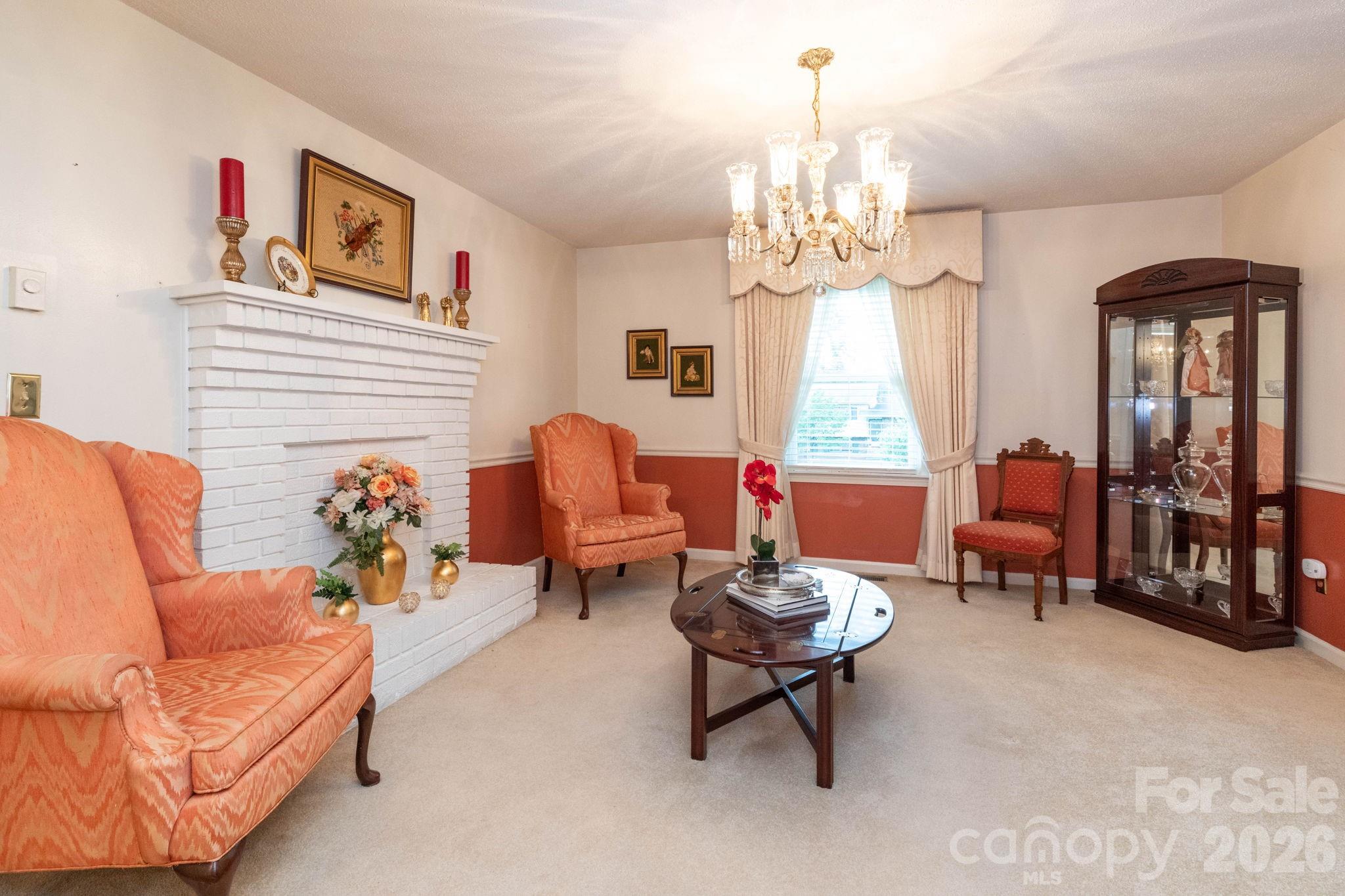 84 Portcrest Heights