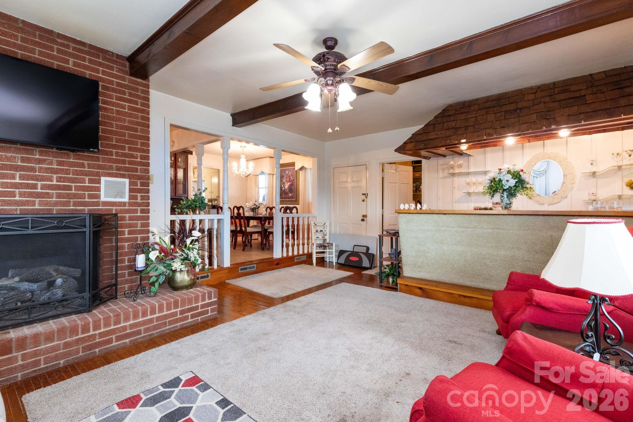 84 Portcrest Heights