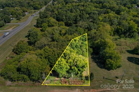 Photo of 3455 Roberta Road, Concord, NC 28027 (MLS # 4299412)