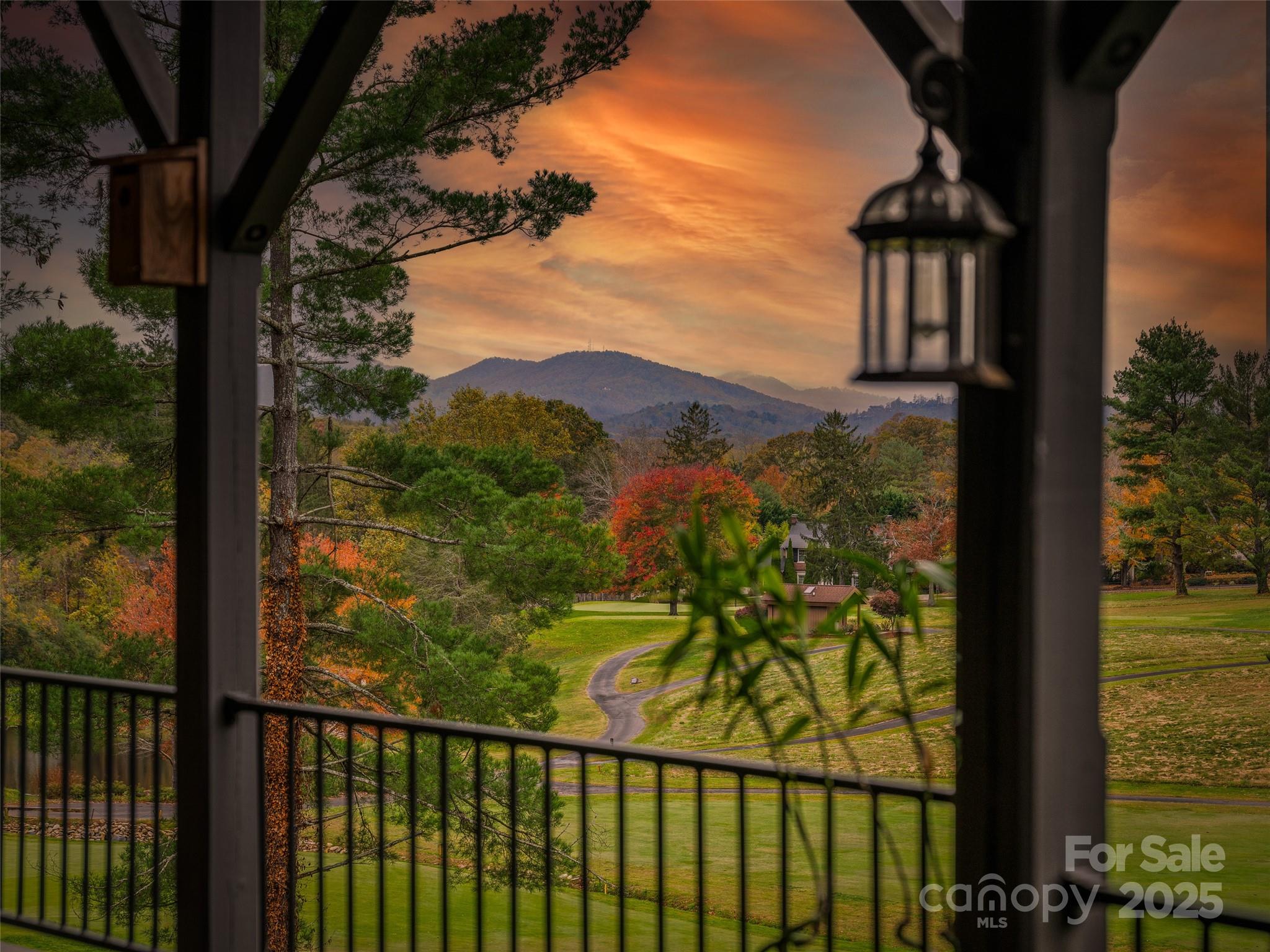 400 Charlotte Street 802