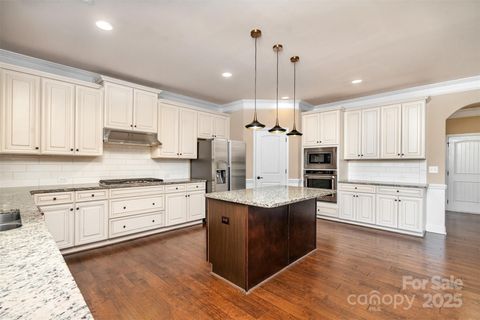 A home in Huntersville