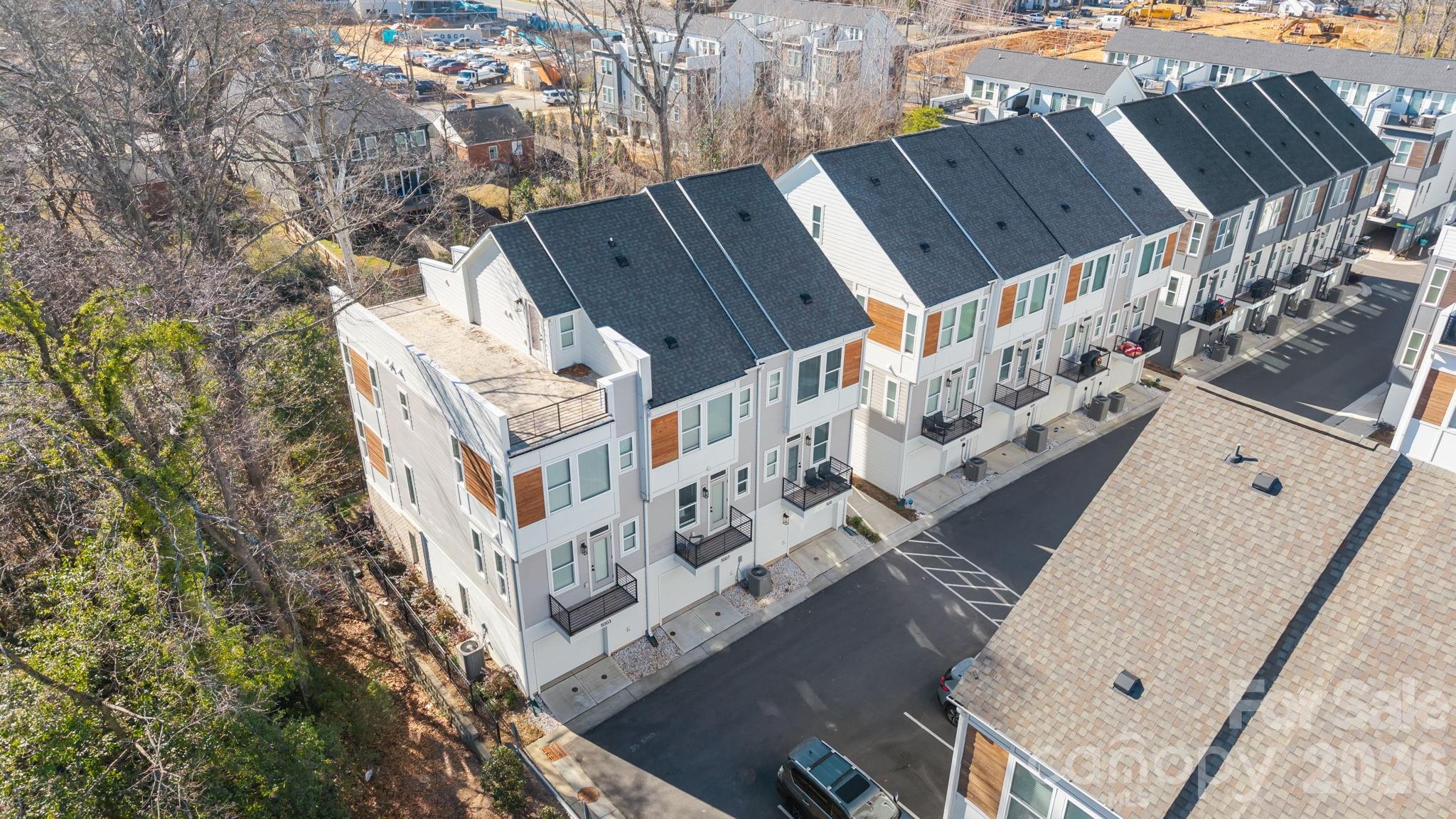 LOSO Terraces - Residential