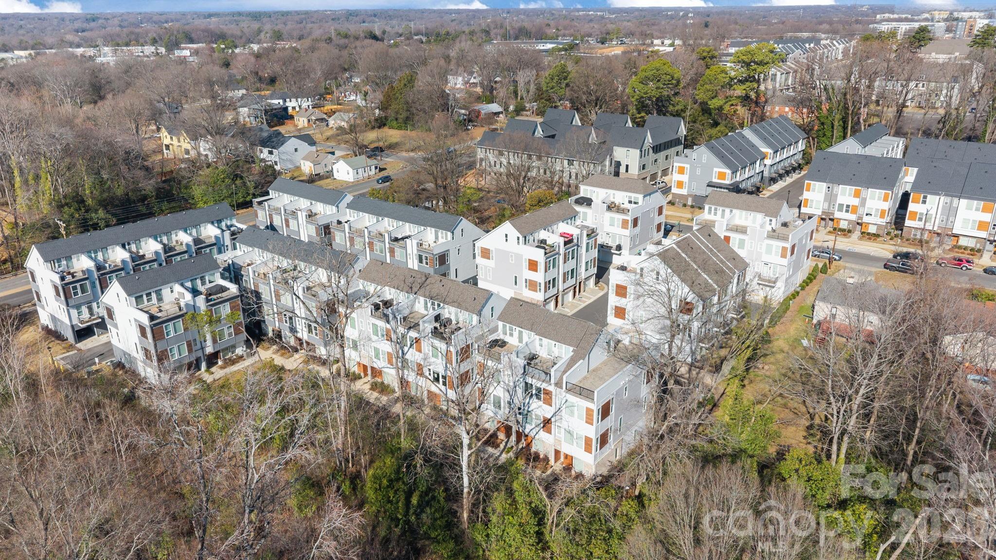 LOSO Terraces - Residential