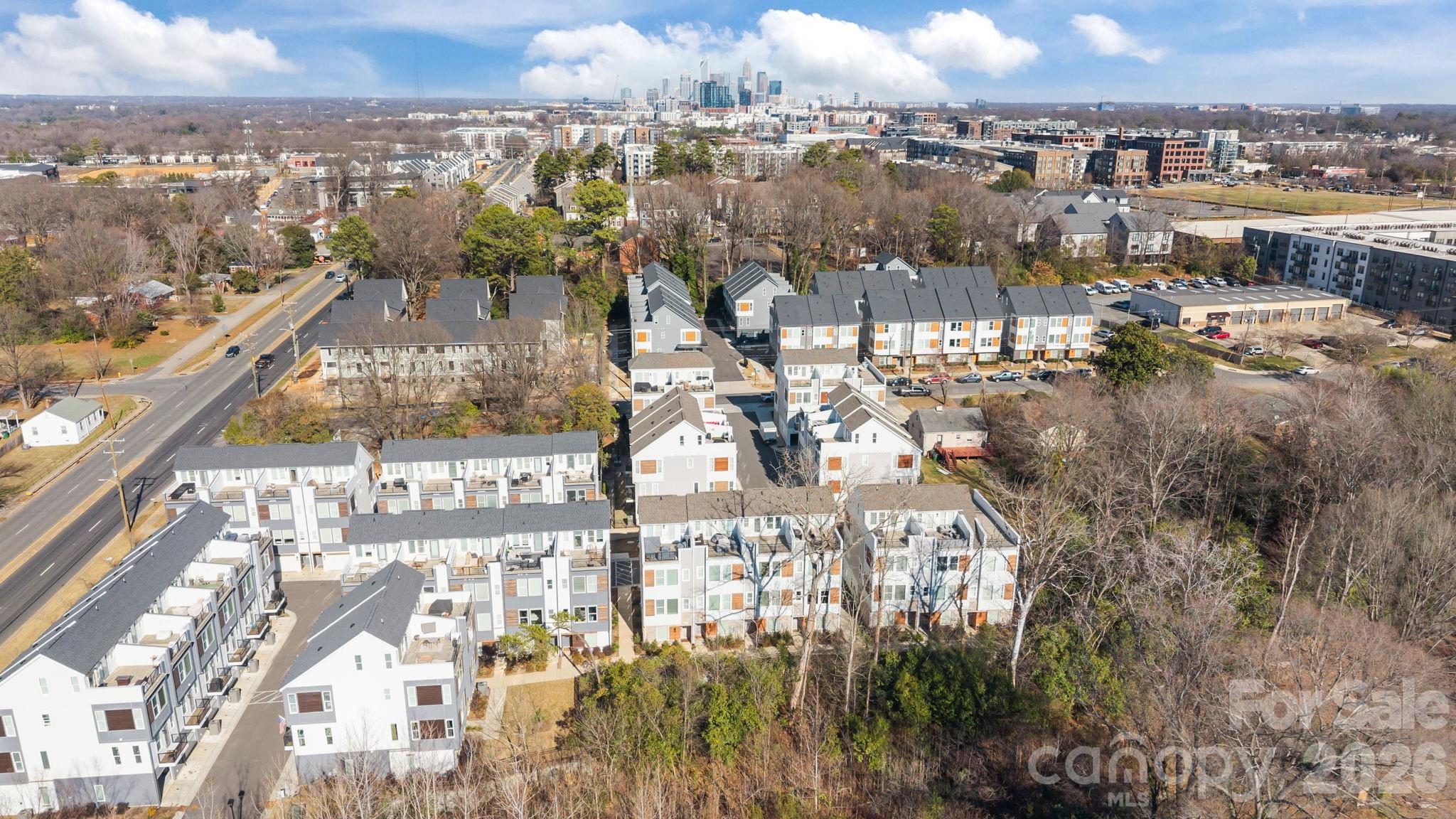 LOSO Terraces - Residential