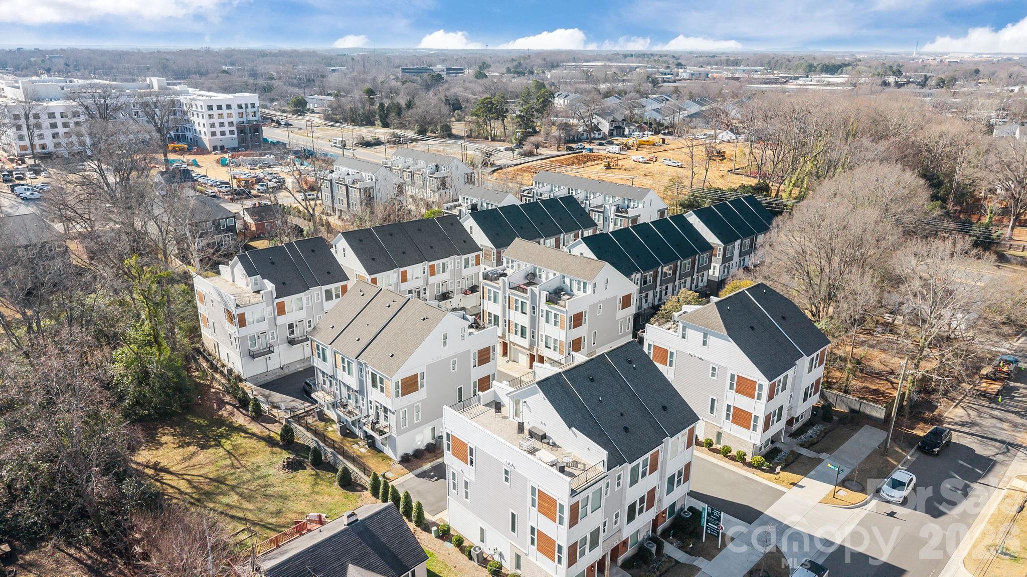 LOSO Terraces - Residential