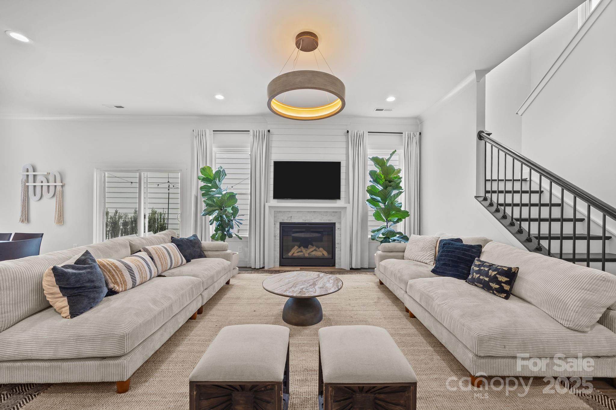 15116 Rocky Bluff Loop