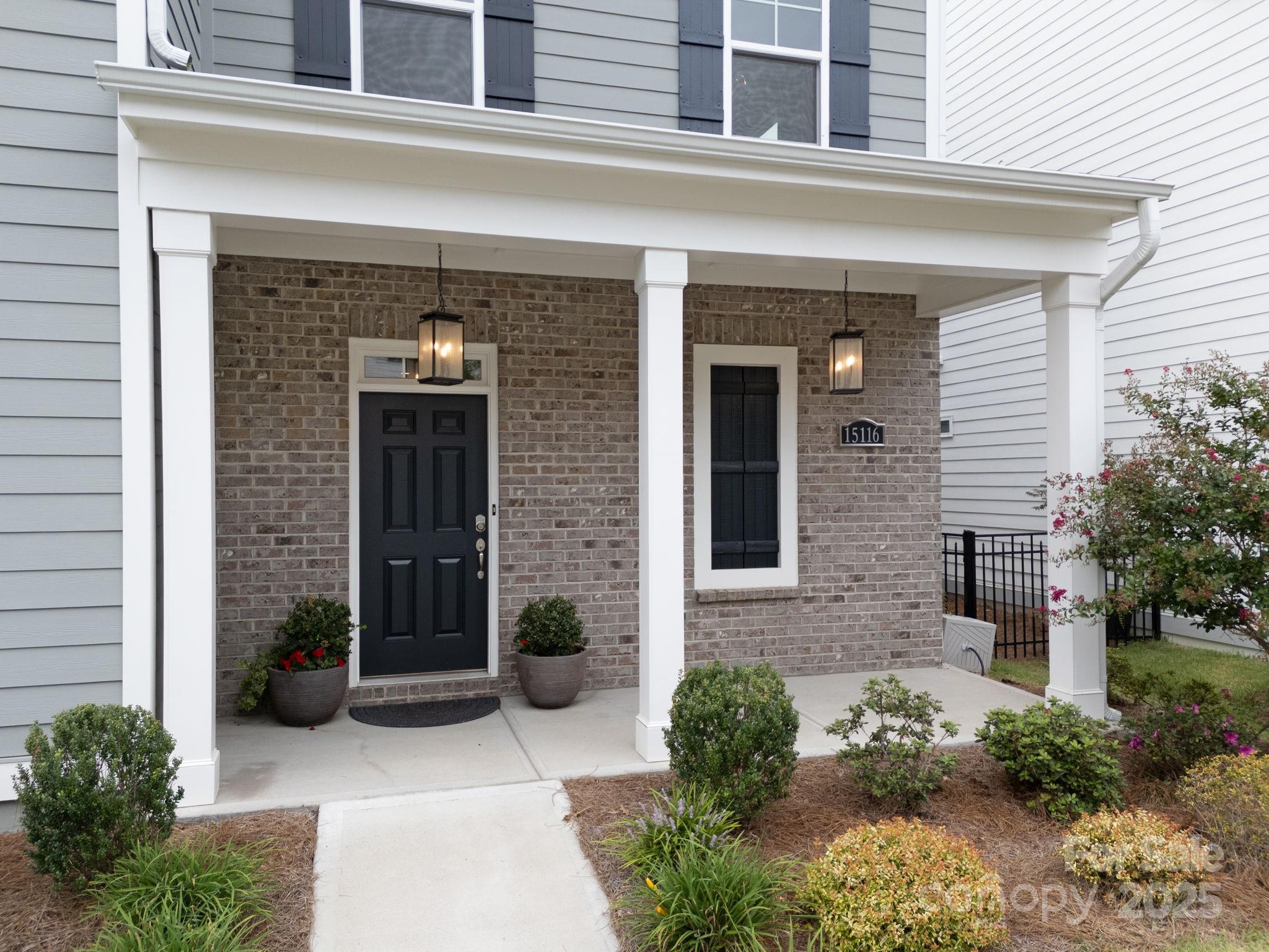 15116 Rocky Bluff Loop