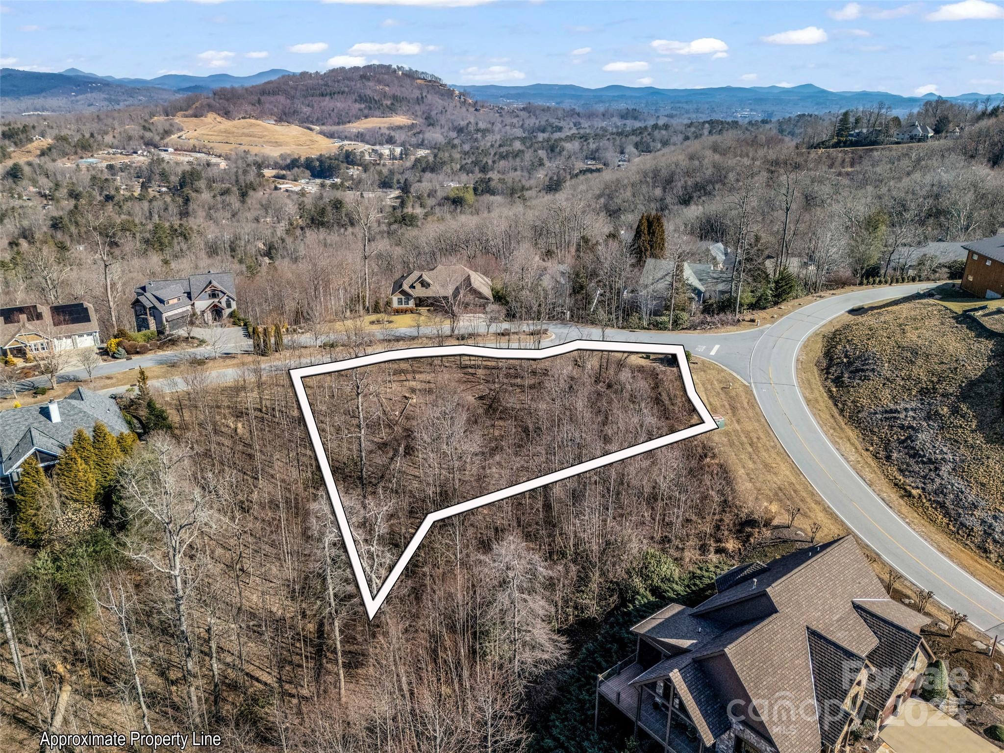 1509 Summit Hill Road