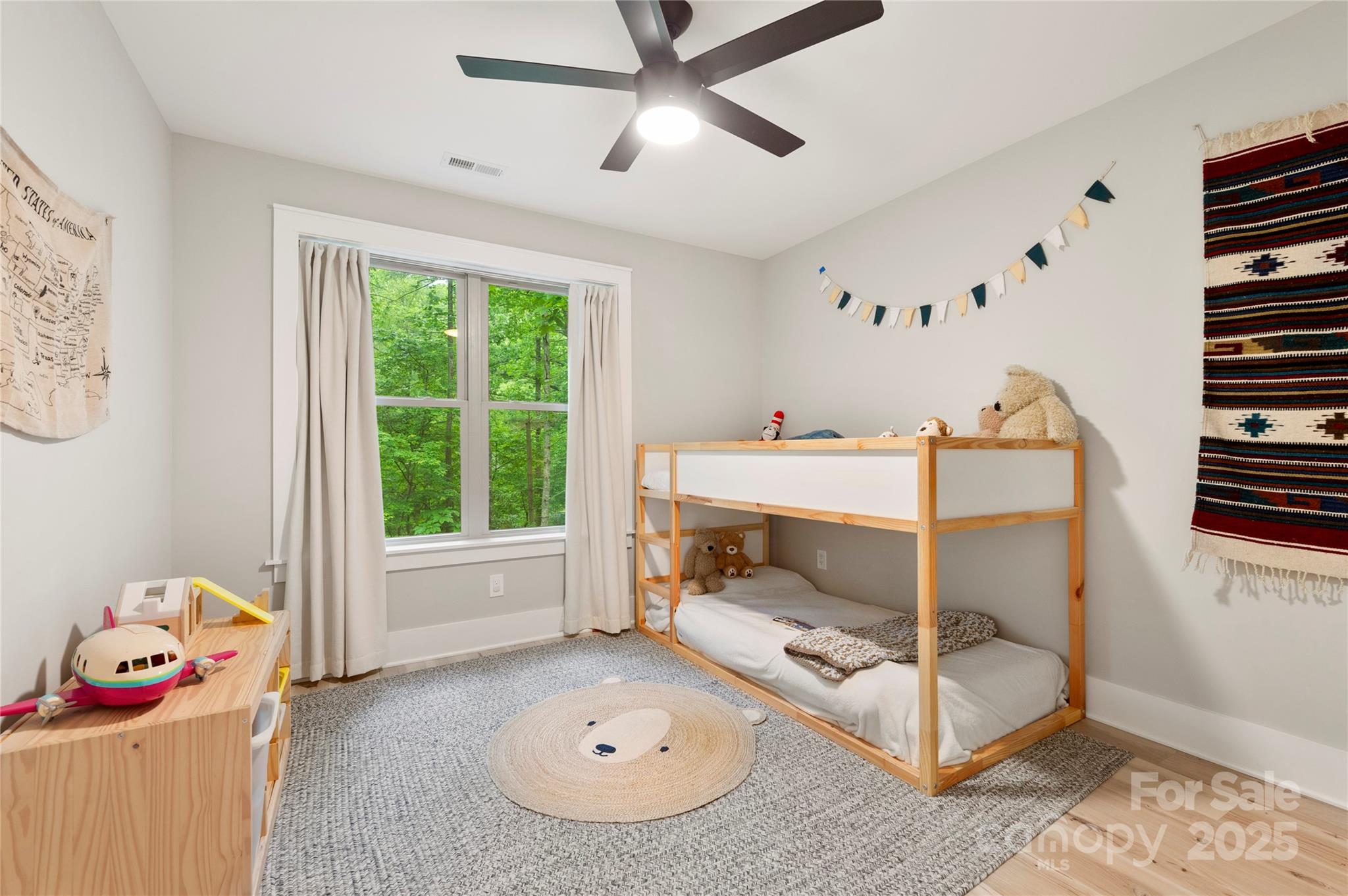 Pinnacle Falls - Residential