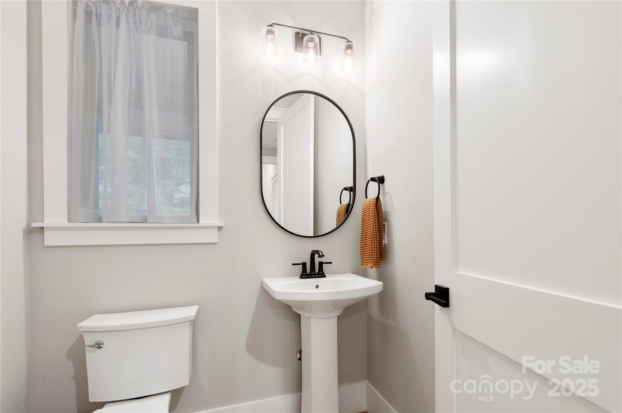 Pinnacle Falls - Residential