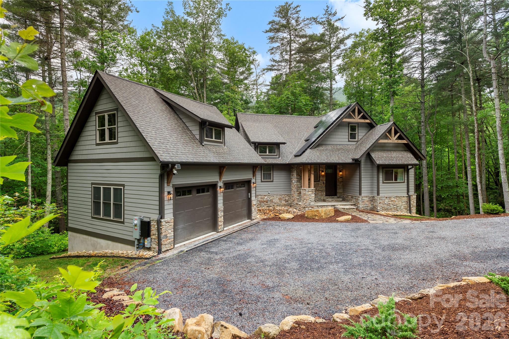Pinnacle Falls - Residential