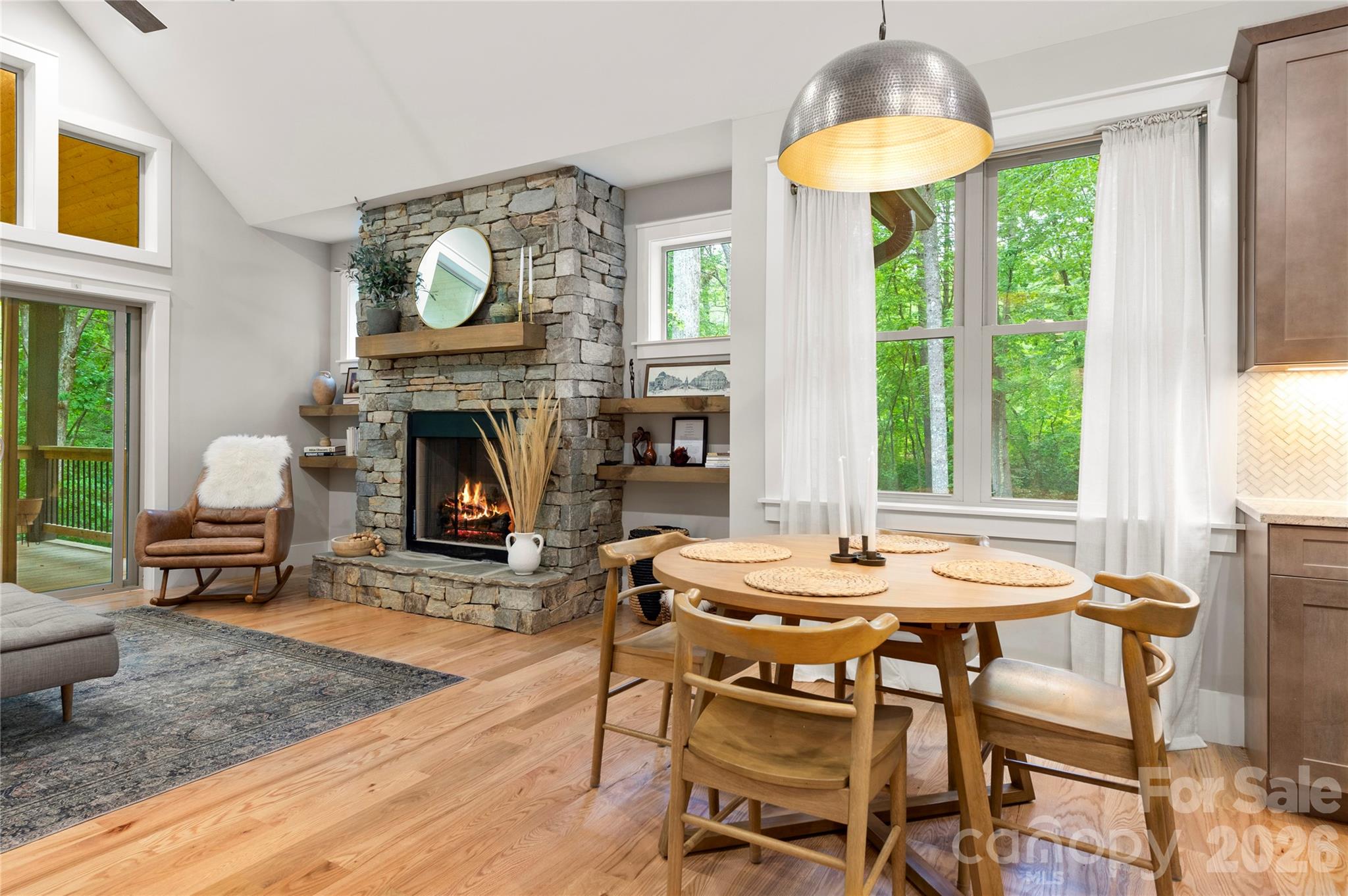 Pinnacle Falls - Residential
