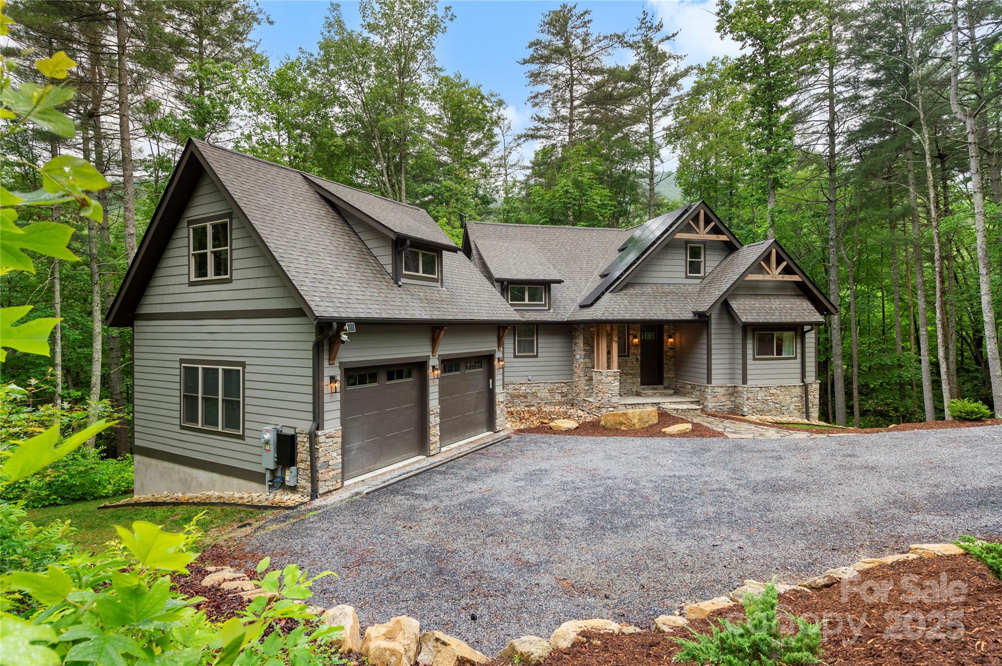 Pinnacle Falls - Residential