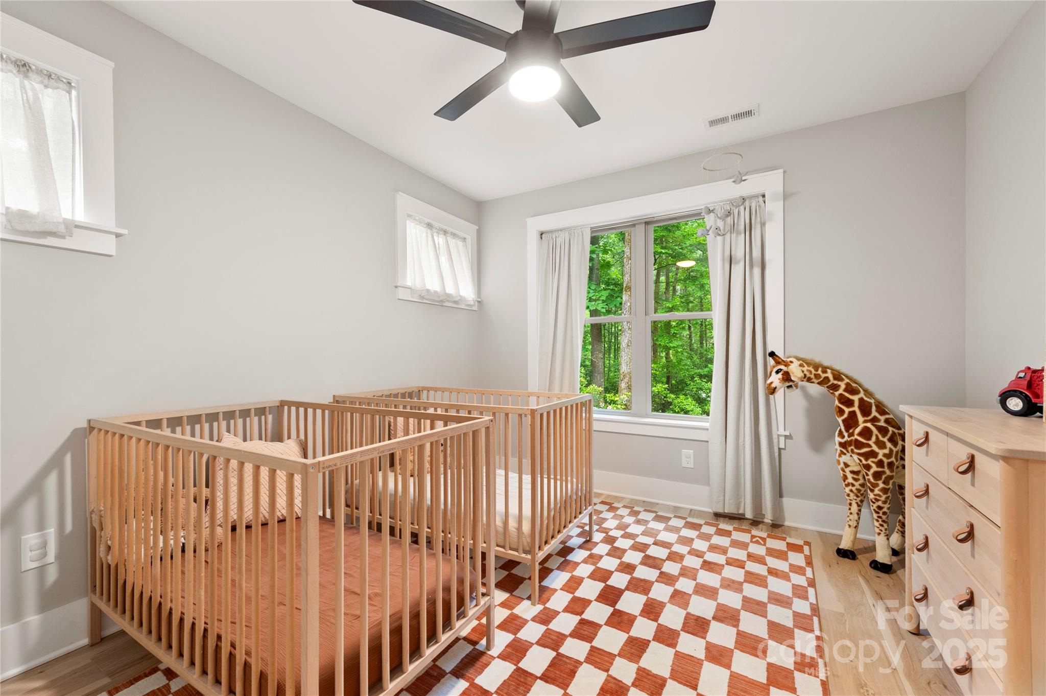 Pinnacle Falls - Residential