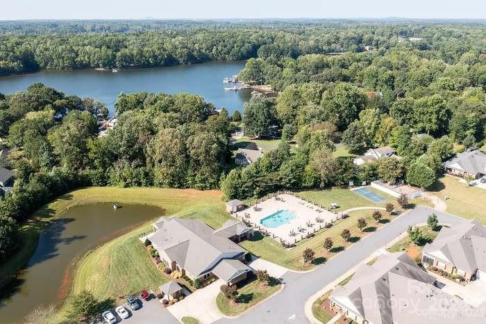 3 Cherry Way - Residential