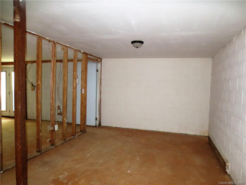 Carol Lynn Acres - Residential