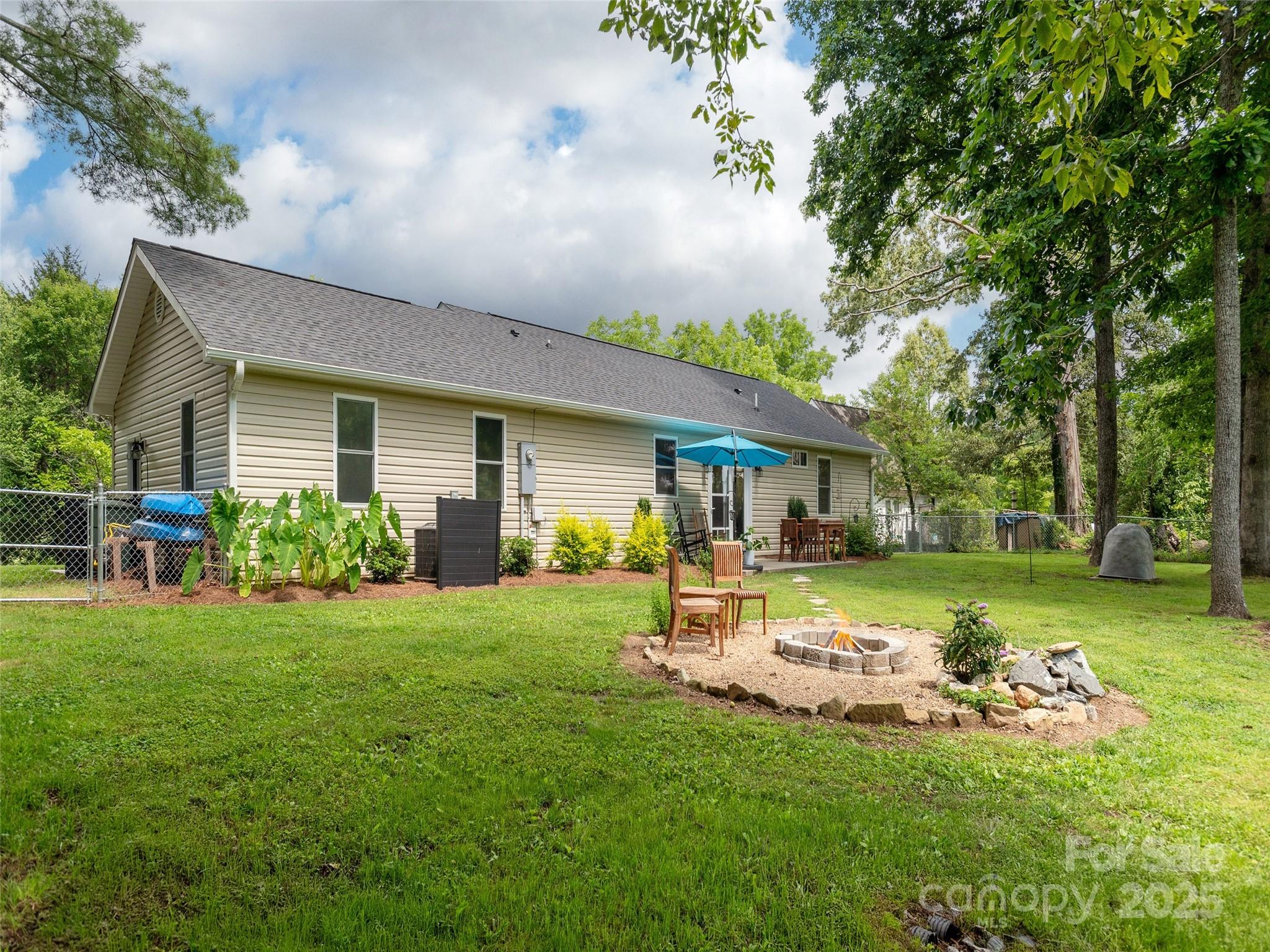 329 Ewbank Road