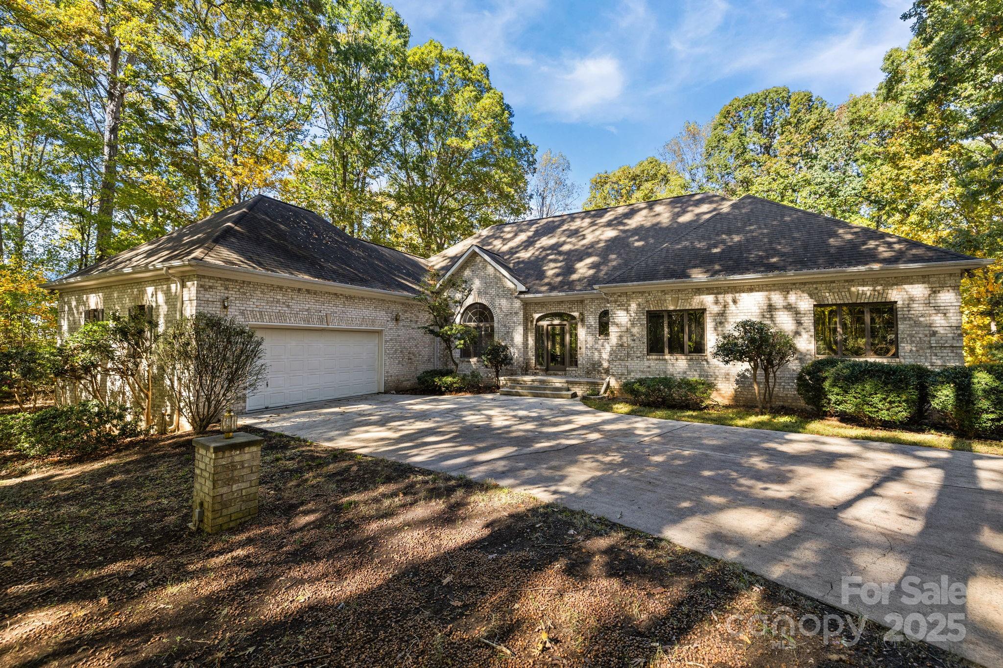 14816 Lonesome Oak Circle