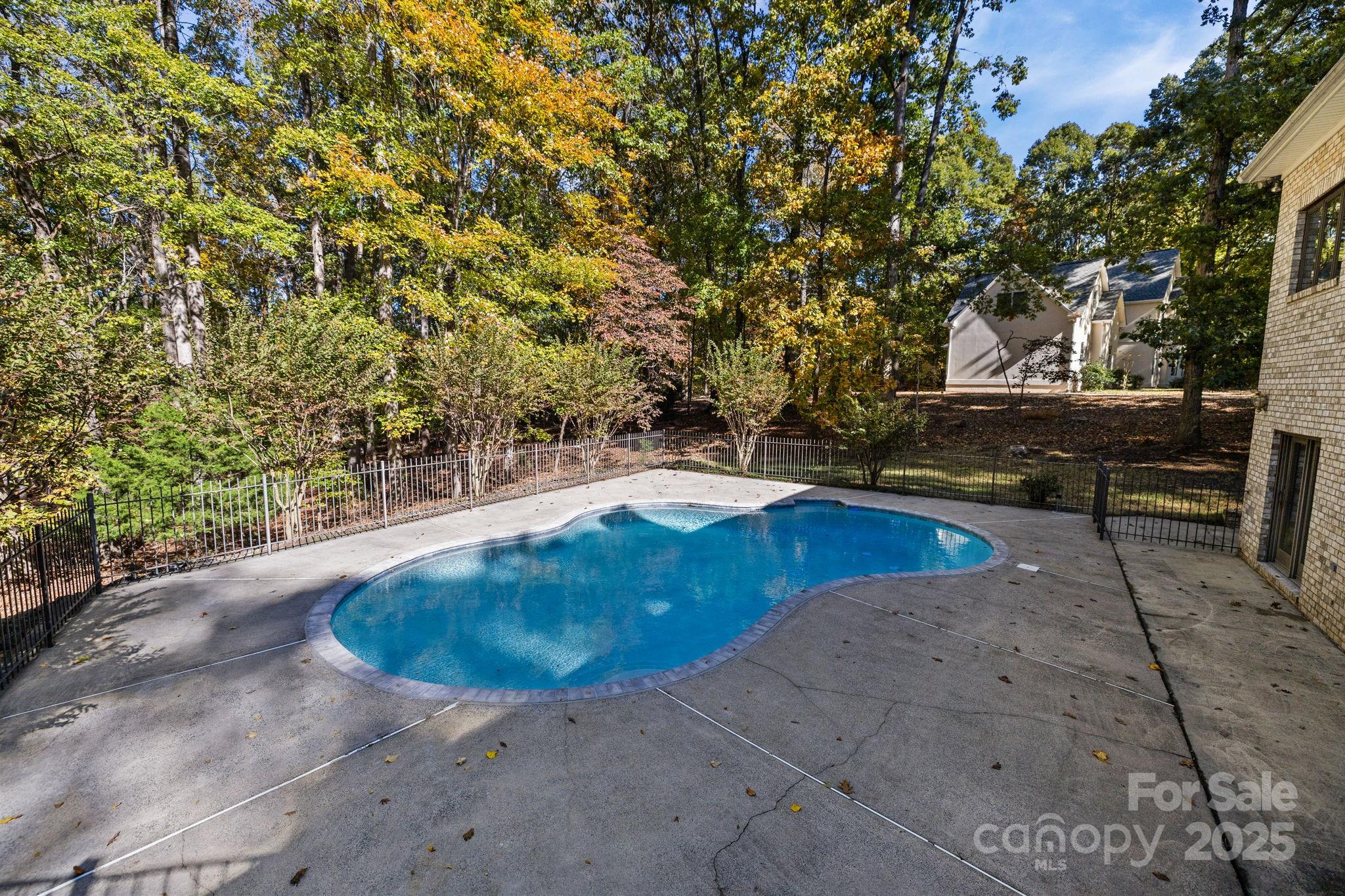 14816 Lonesome Oak Circle