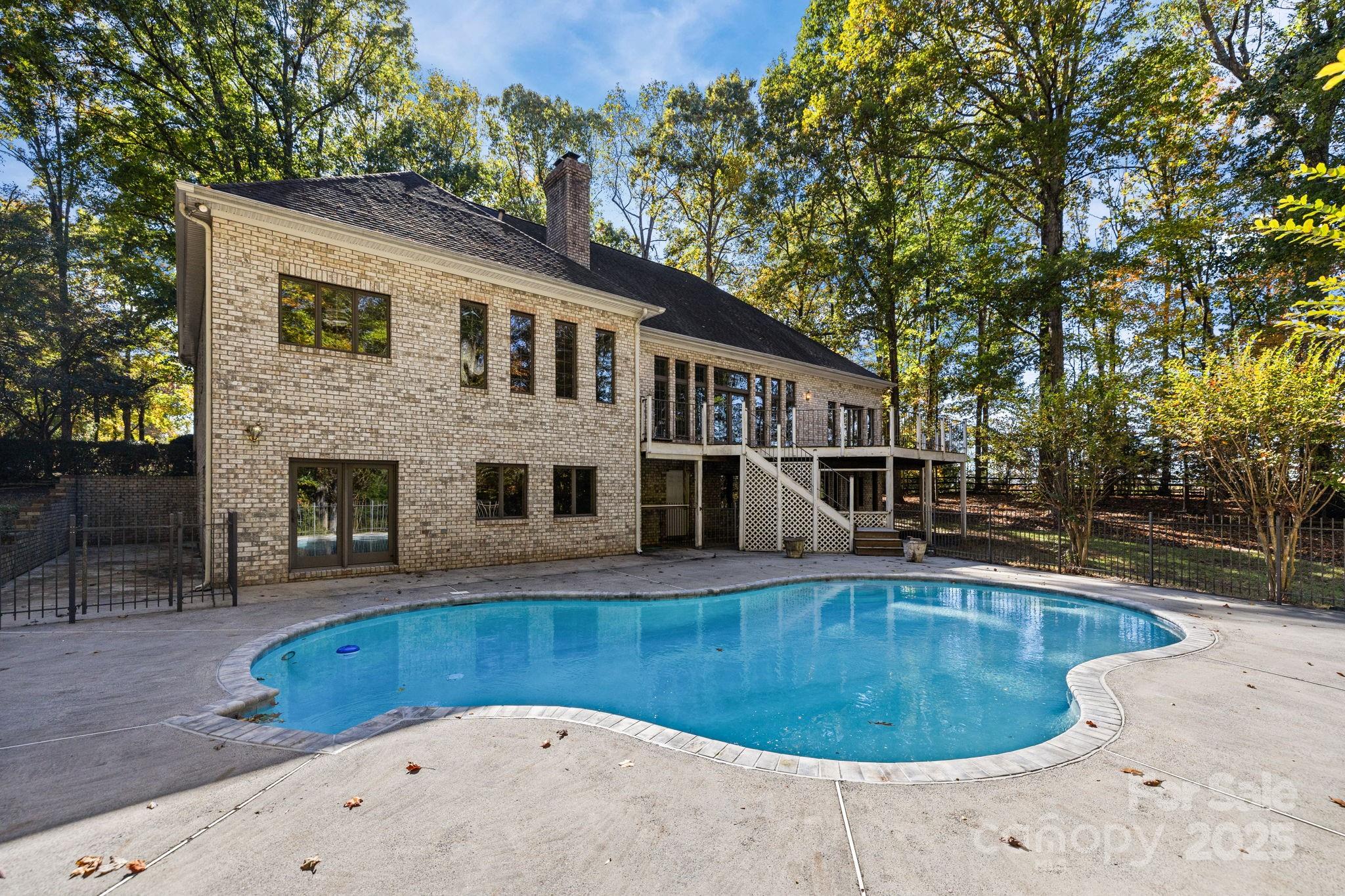 14816 Lonesome Oak Circle