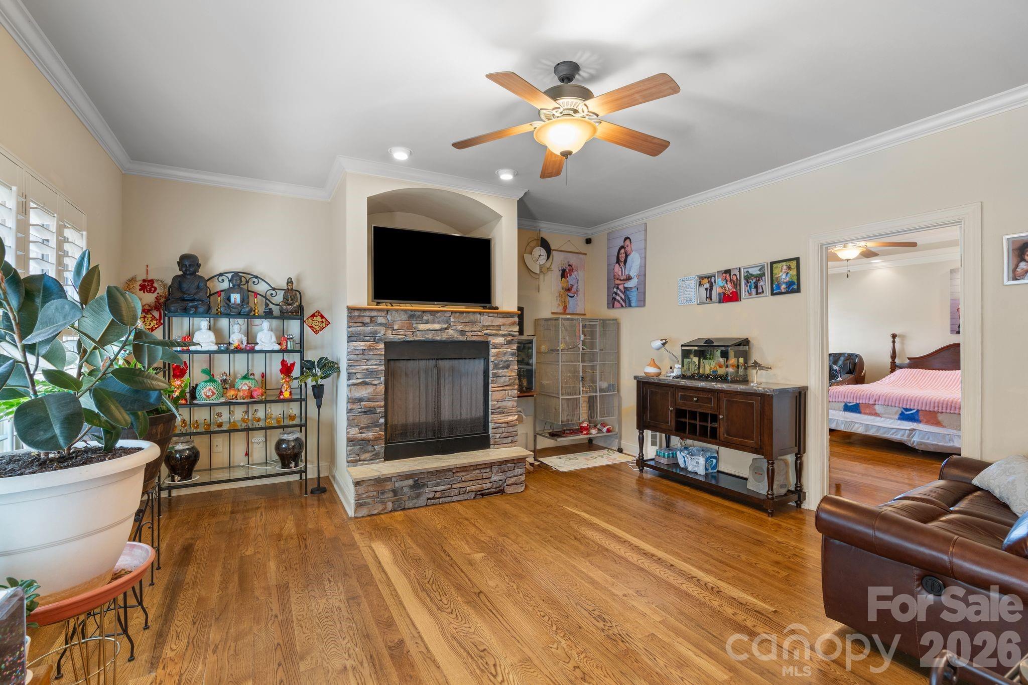 Elaine Eden - Residential