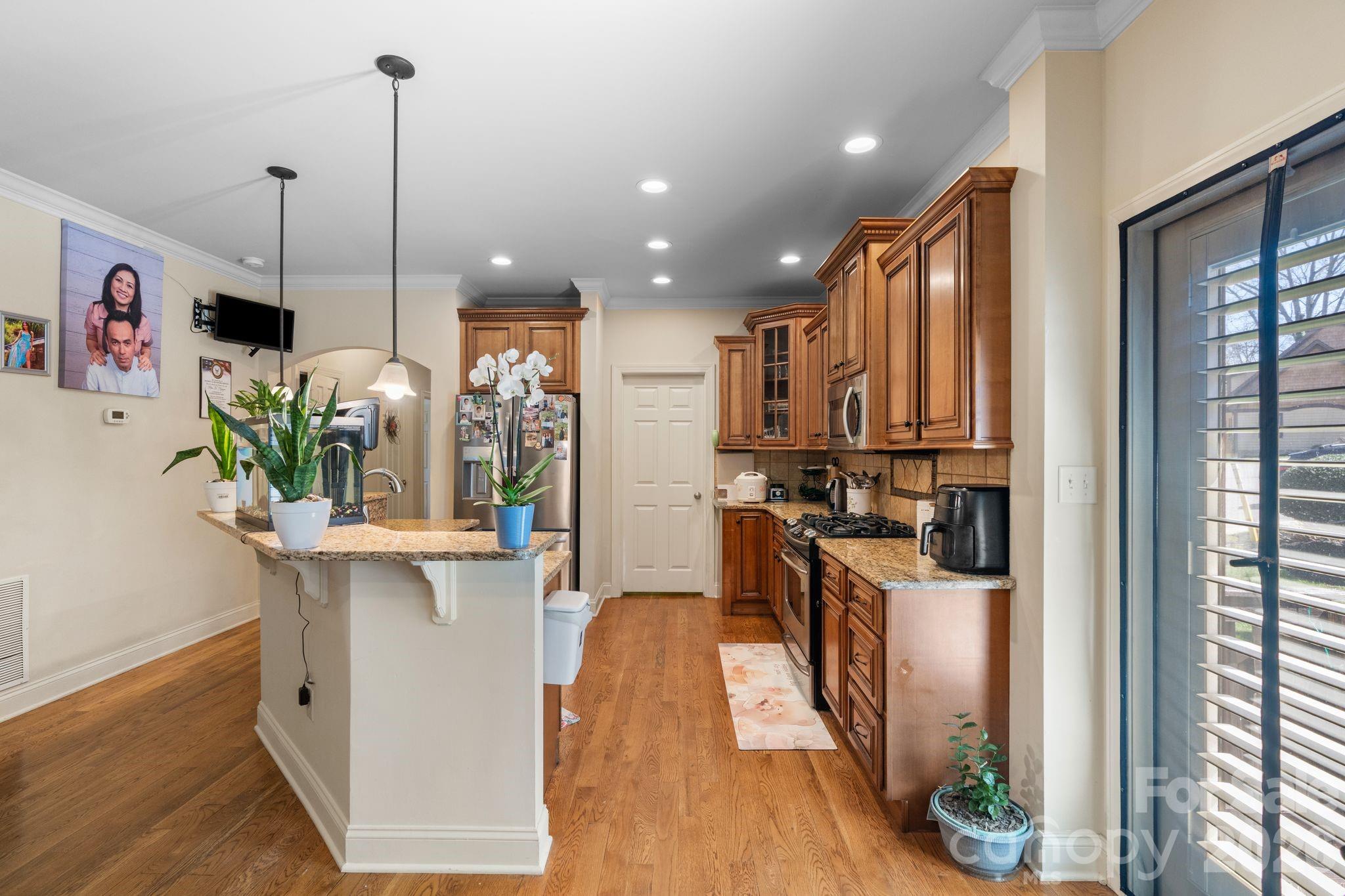 Elaine Eden - Residential