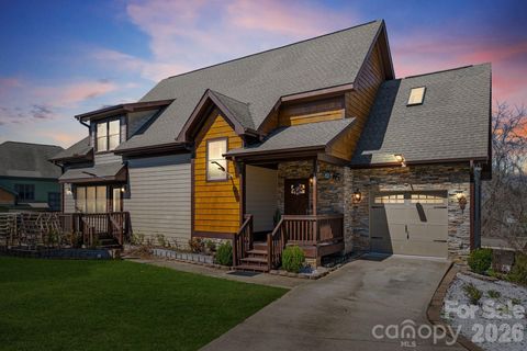 Photo of 11 Trevors Trail, Asheville, NC 28806 (MLS # 4357400)