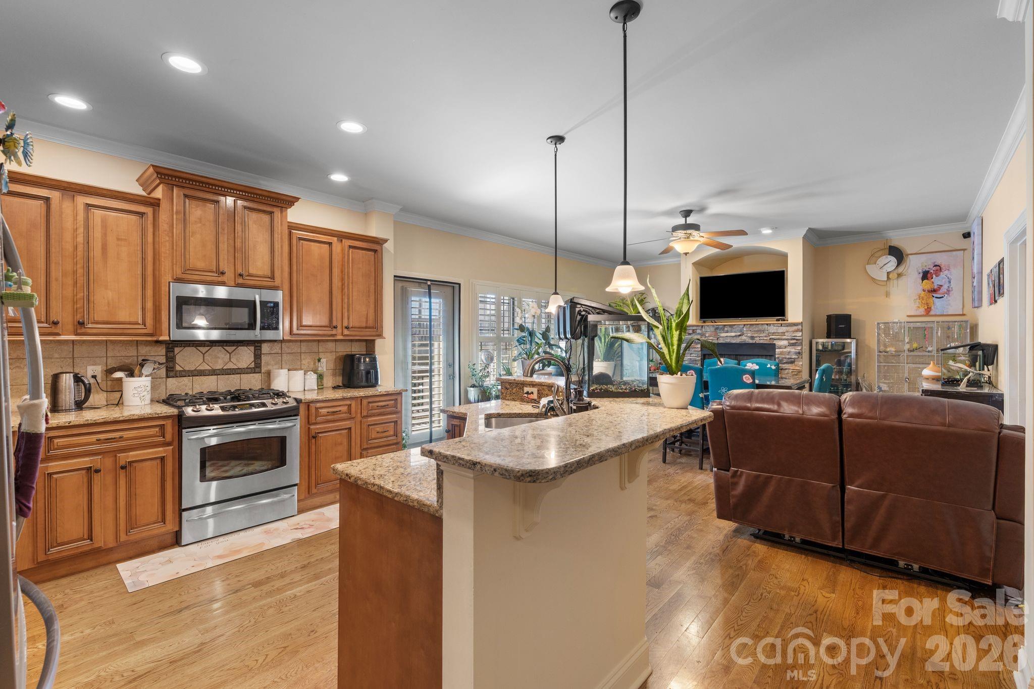 Elaine Eden - Residential