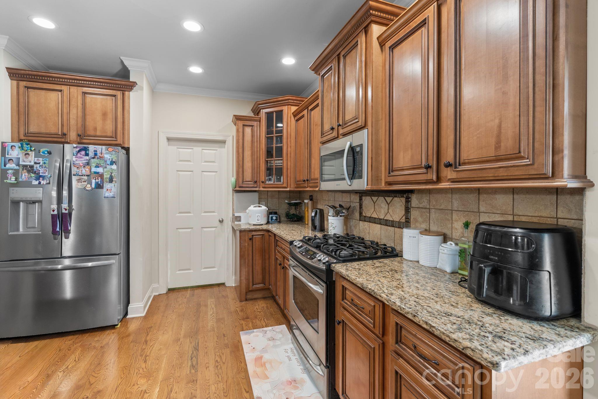 Elaine Eden - Residential