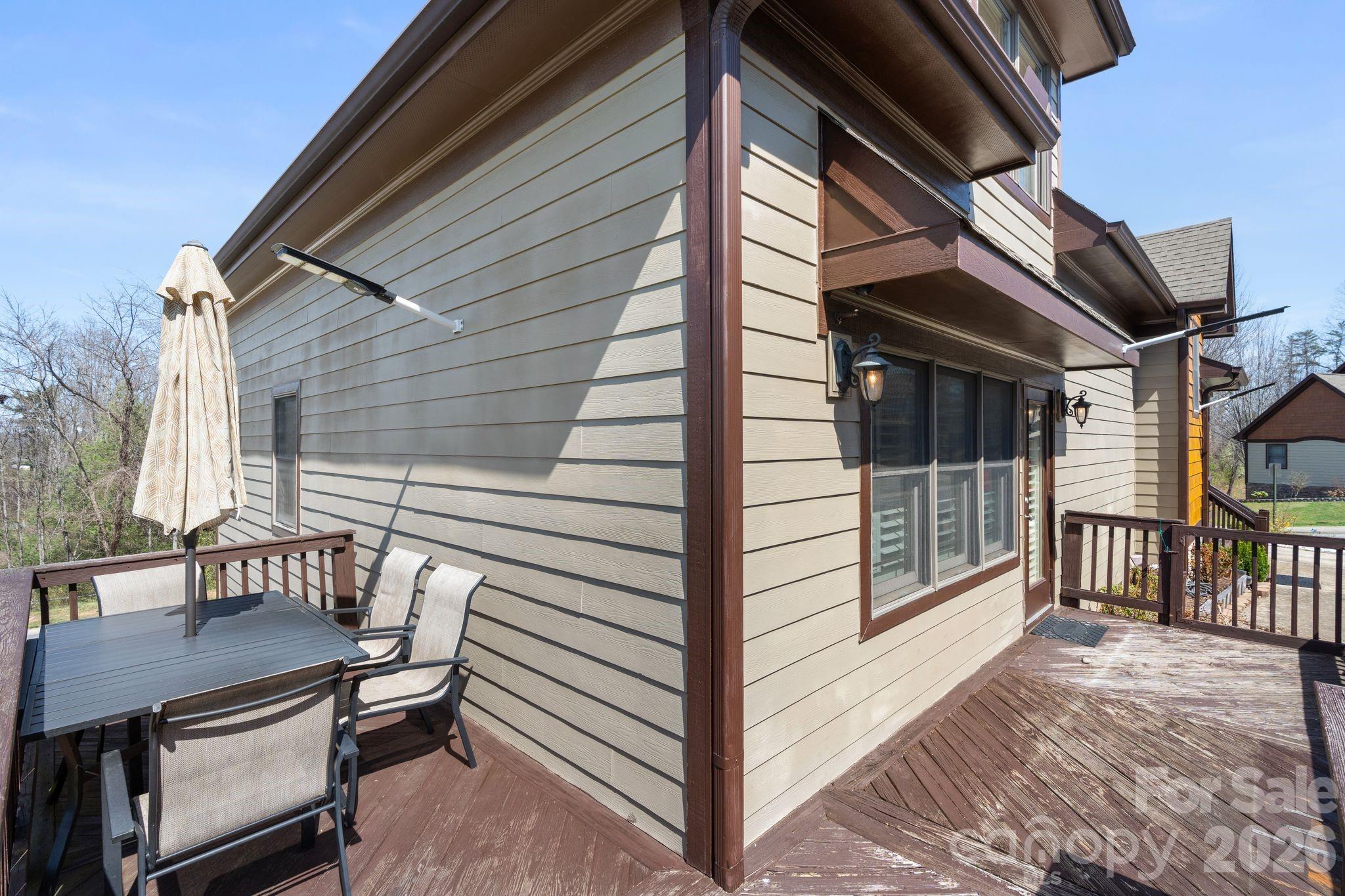 Elaine Eden - Residential