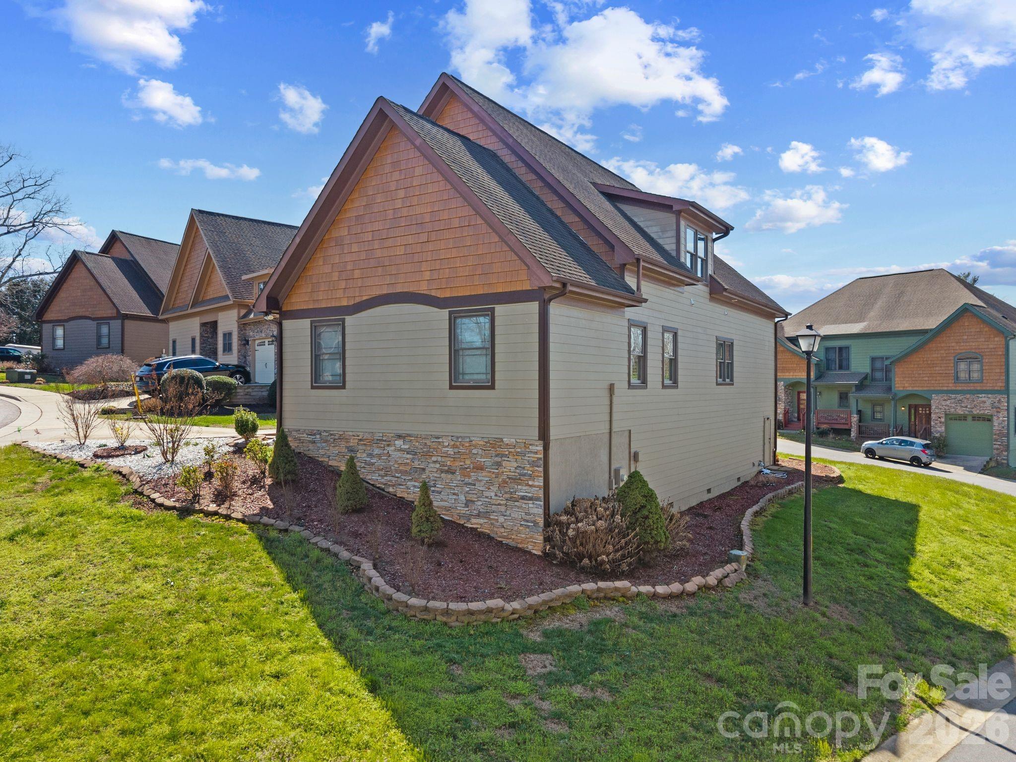 Elaine Eden - Residential