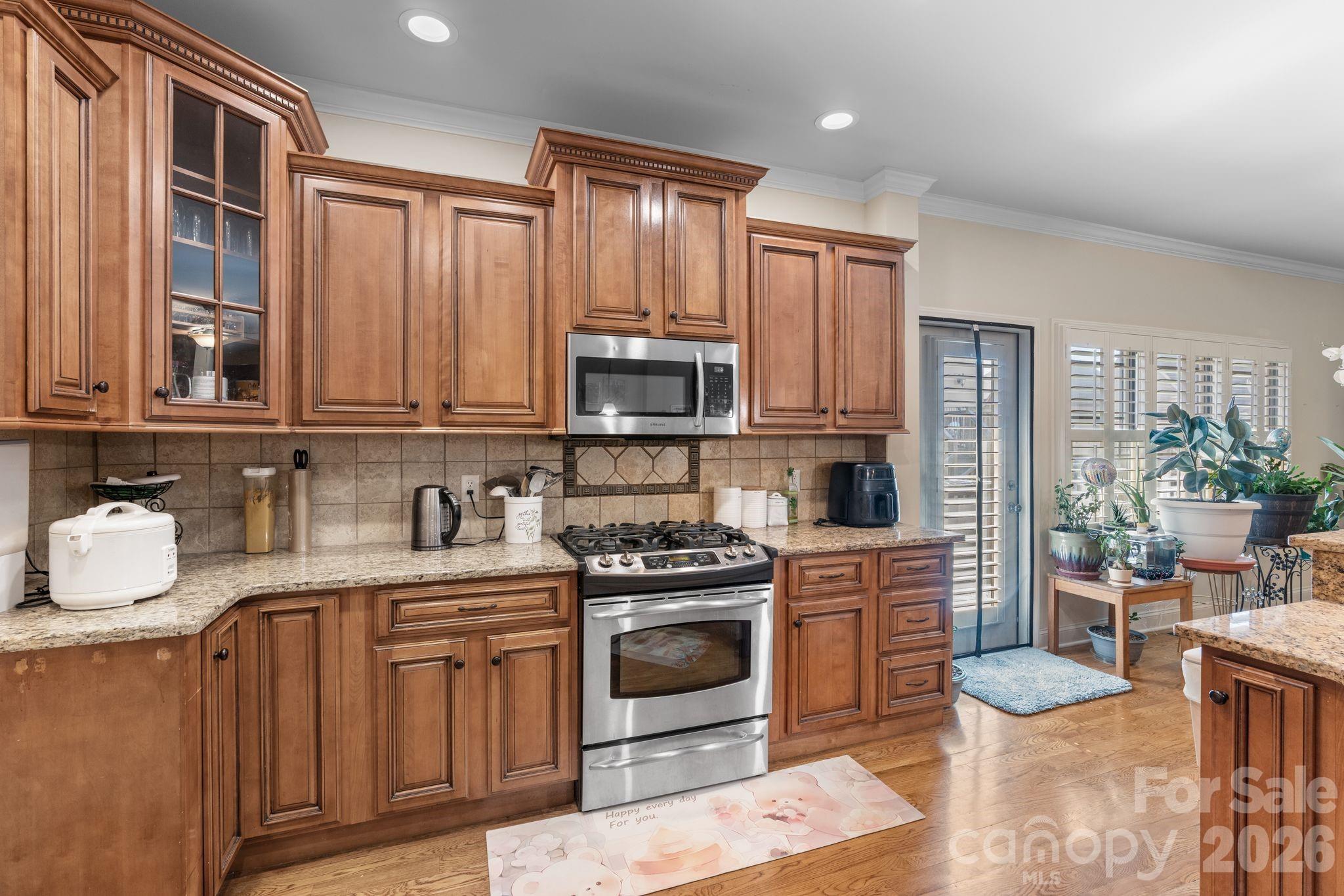 Elaine Eden - Residential