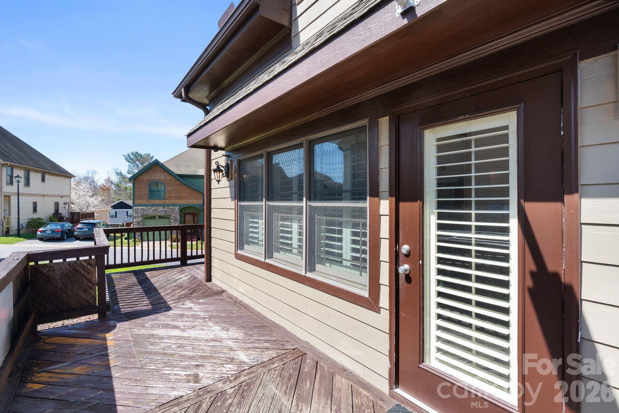 Elaine Eden - Residential