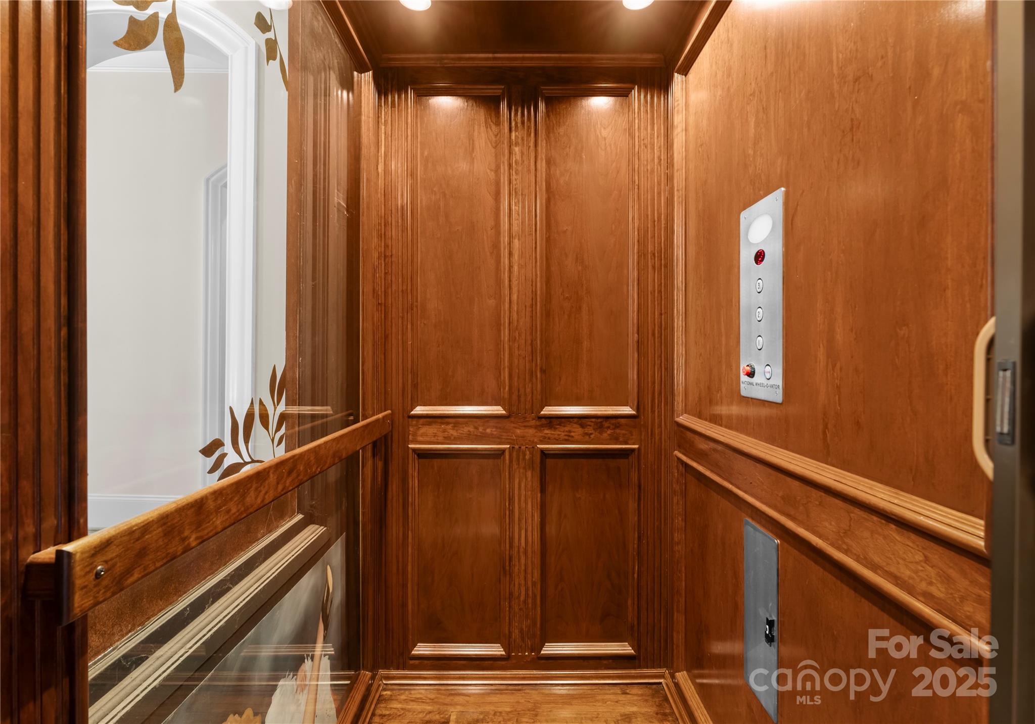 Charlotte, North Carolina 28278, United States, 4 Bedrooms Bedrooms, ,7 BathroomsBathrooms,Residential,Active,132614