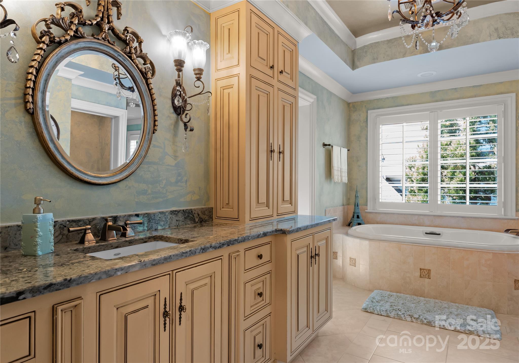 Charlotte, North Carolina 28278, United States, 4 Bedrooms Bedrooms, ,7 BathroomsBathrooms,Residential,Active,132614